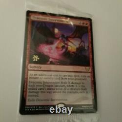 Draconic Intervention, Strixhaven, MTG, NM/M FOIL + GOLD STAMP 2021 Promo