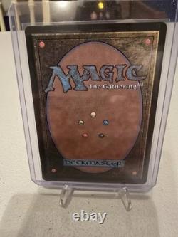 Yuna, Hope of Spira (Borderless) (Surge Foil) Final Fantasy Foil